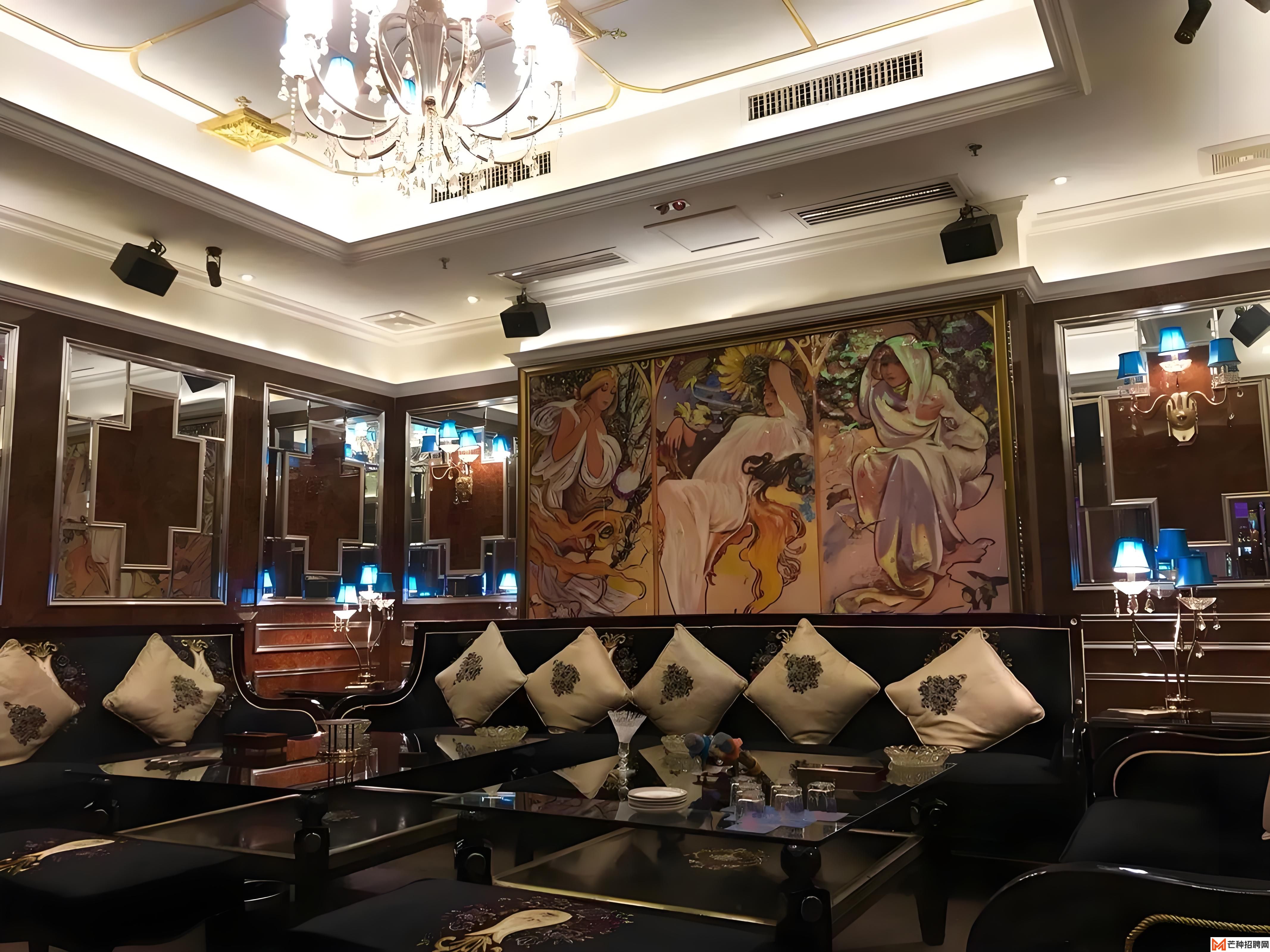 重庆中央公园商圈高端夜店诚聘女吧丽