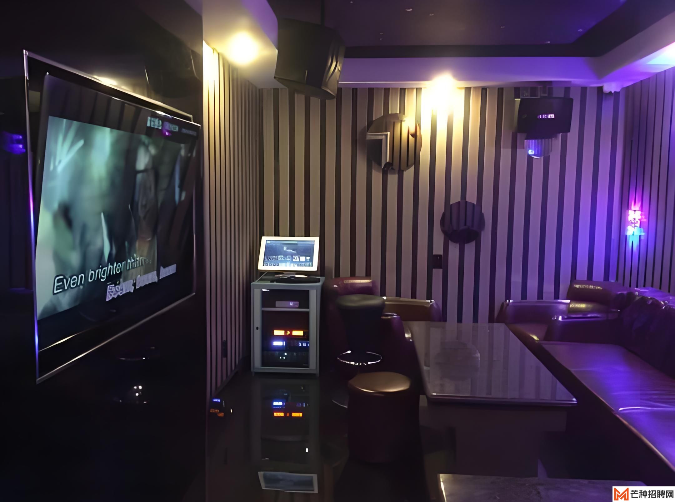 重庆时代天街夜间娱乐全攻略：玩转夜生活从livehouse到酒吧一站式体验