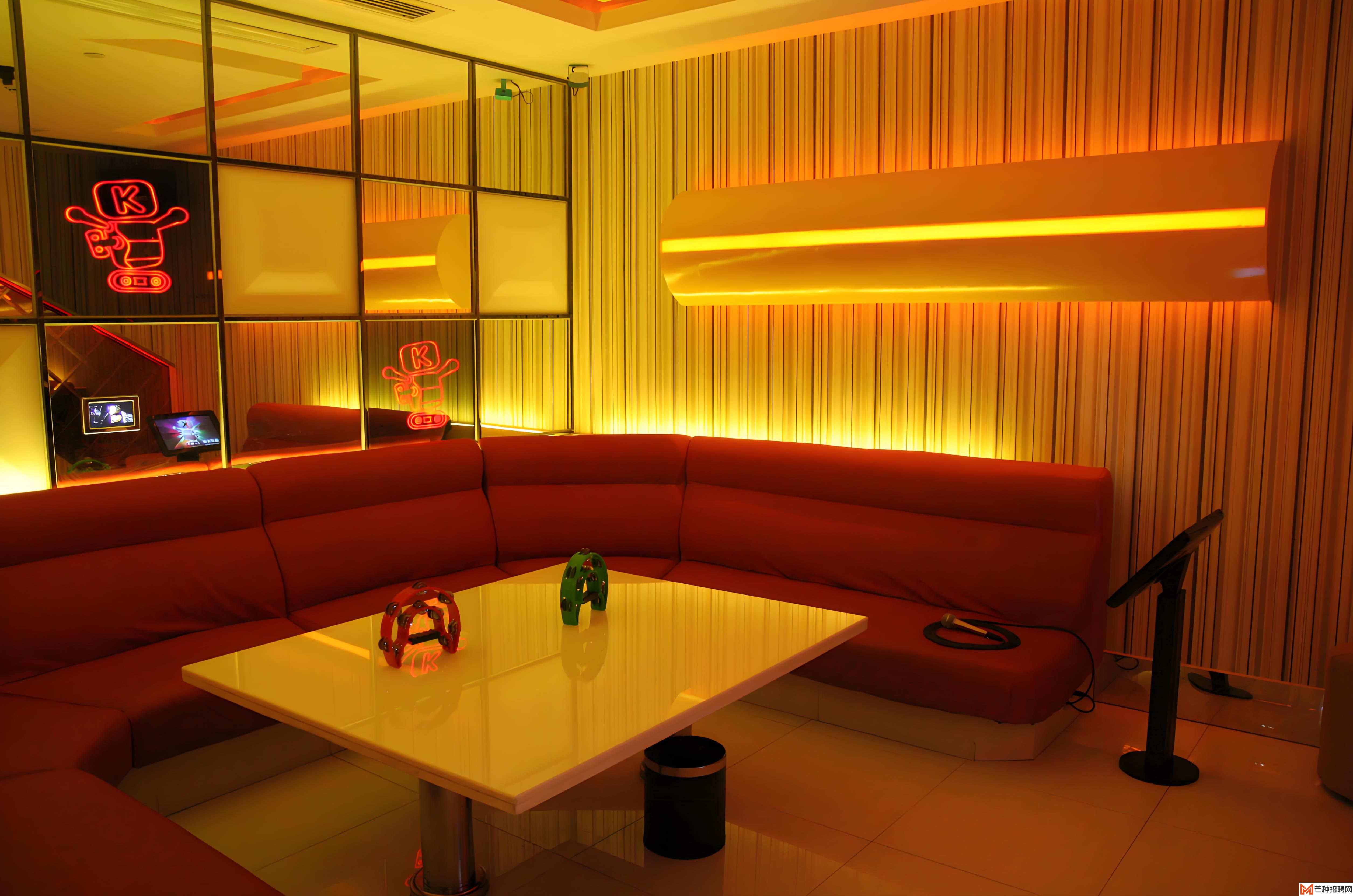 沙坪坝大学城学生KTV消费偏好解析：探索年轻人的夜间娱乐新趋势